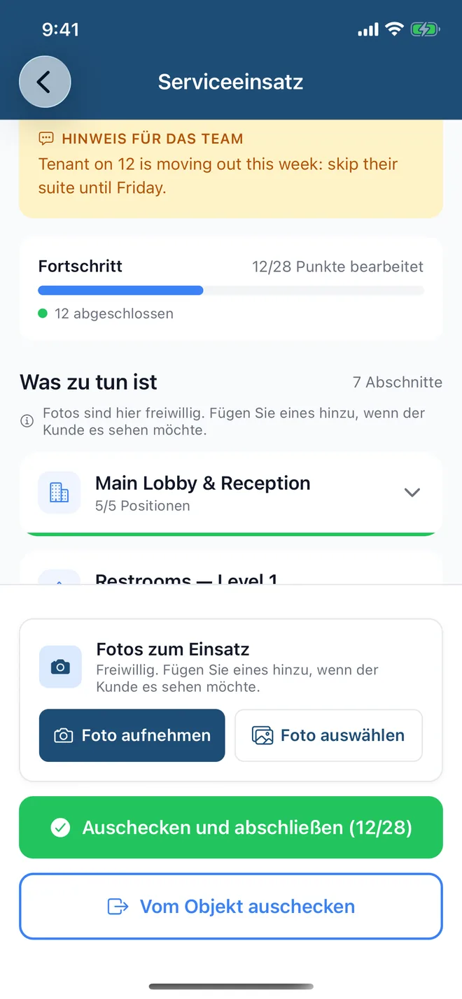 Checkliste nach Bereichen mit Fortschritt und dem Hinweis, dass Fotos optional sind